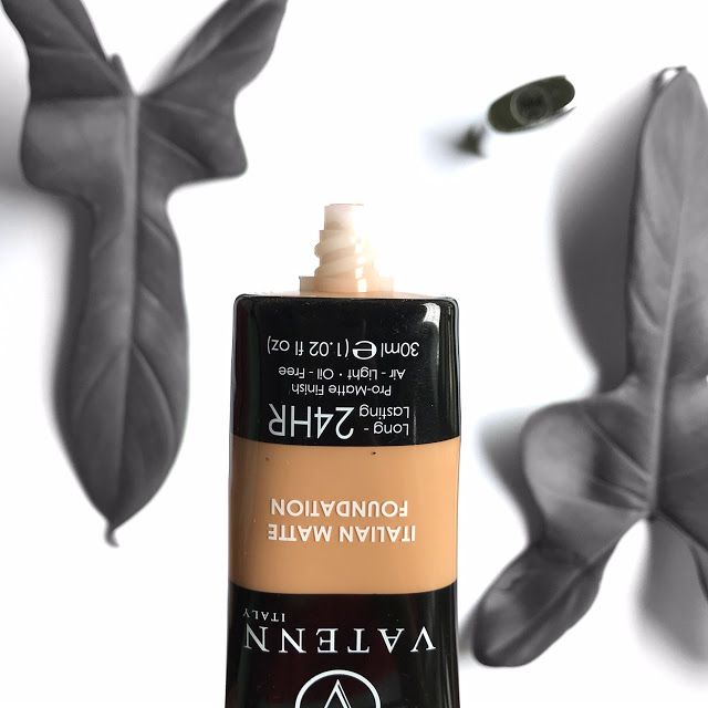 Vatenn Italian Matte Foundation packaging