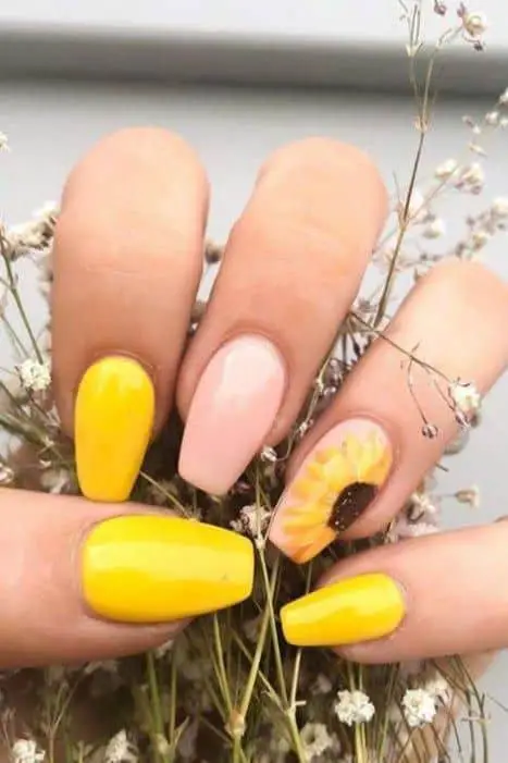 sunflower nails 1